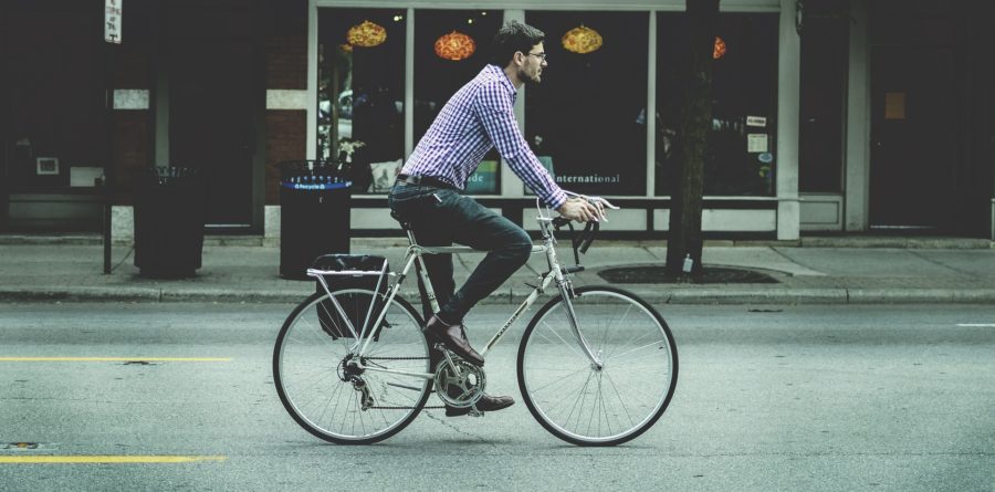 Decathlon survey shows only 7% of Britons cycle to work